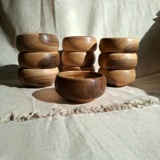 پیاله پایه دار چوبی